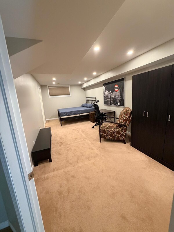  Room 1(Full Room)  -  1 bed Basement ensuite for rent  - Gallery -  1
