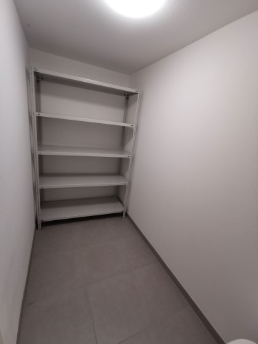 As good as new furnished 2 room apartment in quiet location in Stuttgart-Steinhaldenfeld