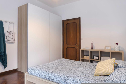 Stanza in Viale Giovanni Vicini