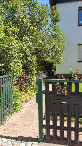 Apartment near the forest in a quiet neighborhood Panoramic windows 5 min to the highway - downtown - Gallery - 5