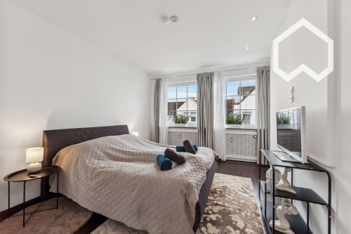 Modern Executive Loft with Fireplace & Balcony in Bad Salzuflen - Gallery - 12