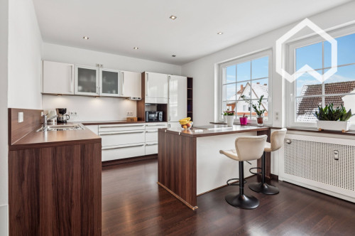 Modern Executive Loft with Fireplace & Balcony in Bad Salzuflen - Gallery - 10