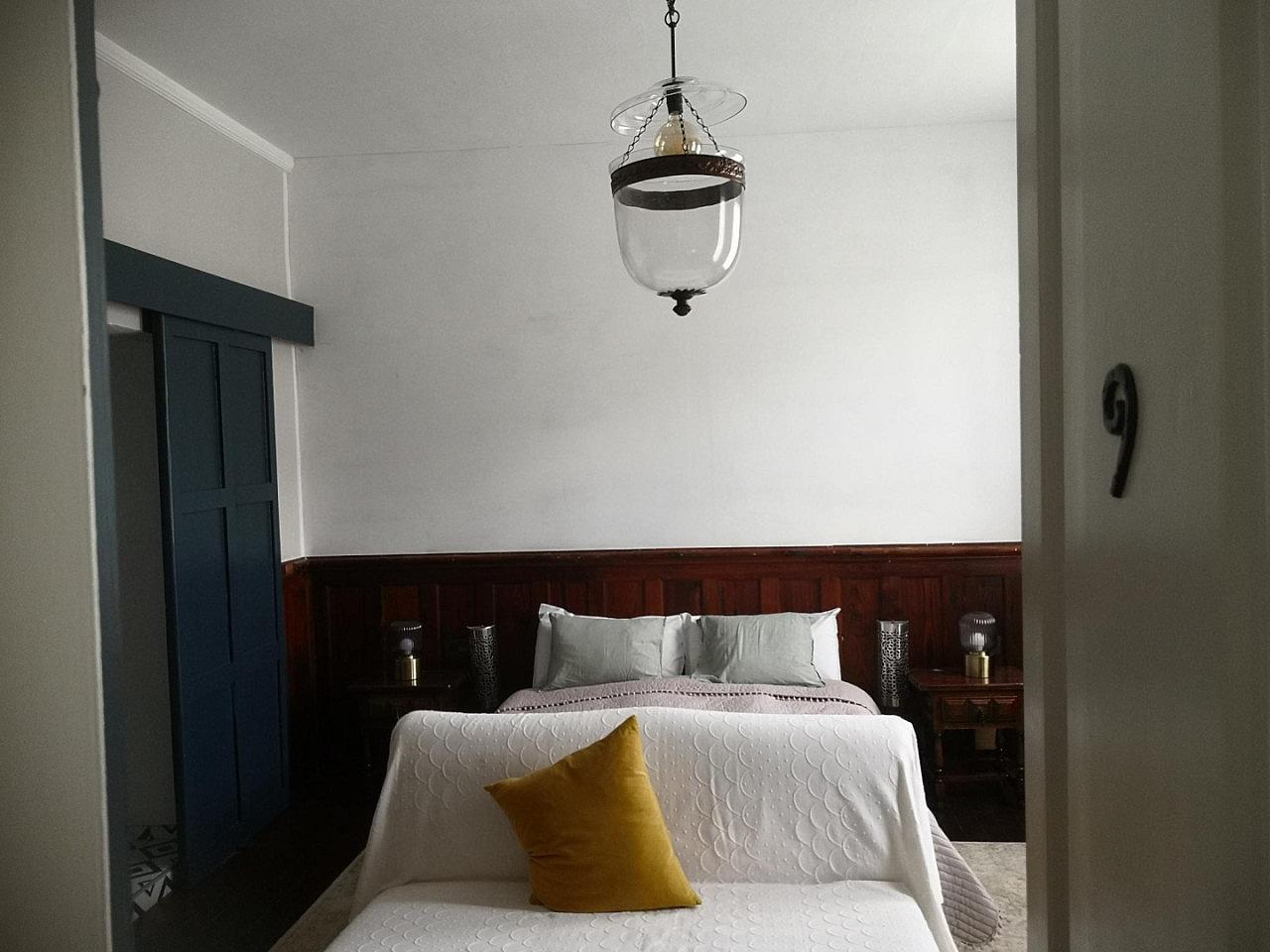 Comfort Room - Modern Coliving House in Historic La Orotava for Remote Workers and Digital Nomads Residence - Gallery - 12