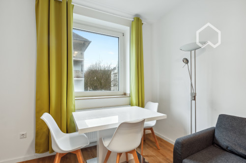 Pretty apartment close to main station