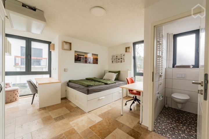 Great suite close to university and filmpark (Potsdam)