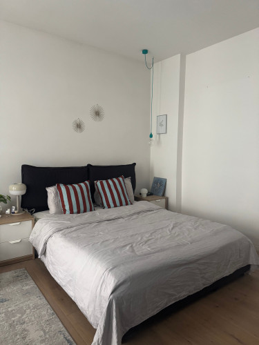 Modern flat near Amazon tower