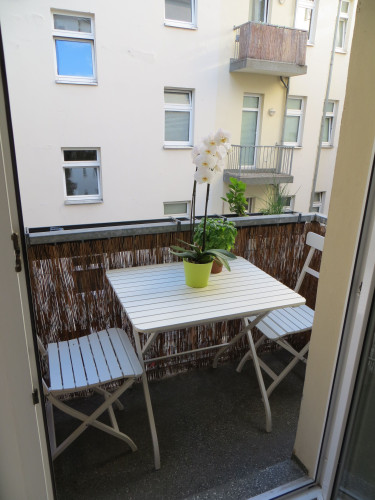 Modern flat near Amazon tower