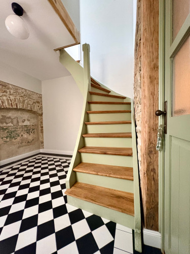 schönes, neu saniertes 2-Zimmer-Appartment