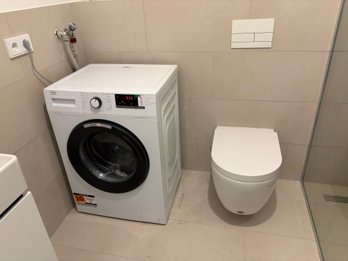 Luxury 3-room balcony apartment (Charlottenburg)