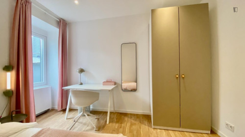 Neat double bedroom in Vallendar