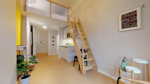 Comfy studio near Rosenthaler Platz metro station