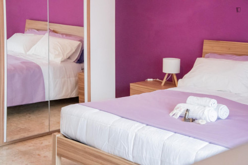 Double room with balcony in a 3-bedroom shared apartment in Rome, Tor Vergata