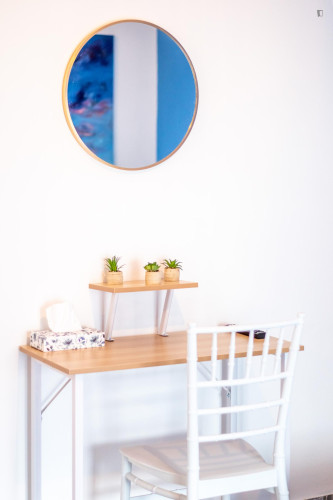 Double room with balcony in a 3-bedroom shared apartment in Rome, Tor Vergata