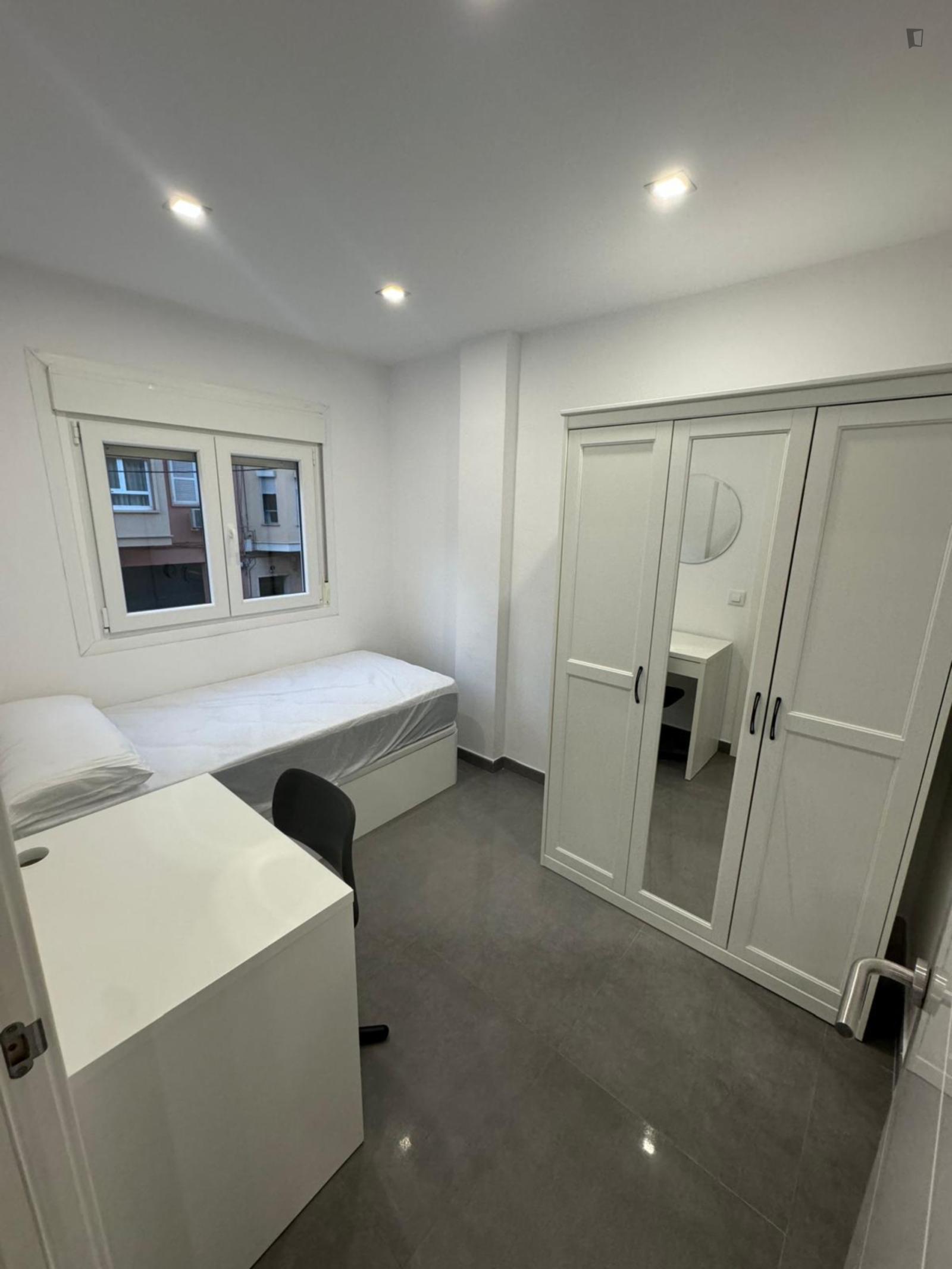  Beautiful 3-Bedroom Apartment Close To The City Center  -  Beautiful 3-bedroom apartment close to the city center  - Gallery -  1