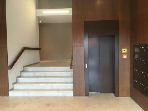 Bright, newly built, fully equipped, luxury apartment with its own small garden