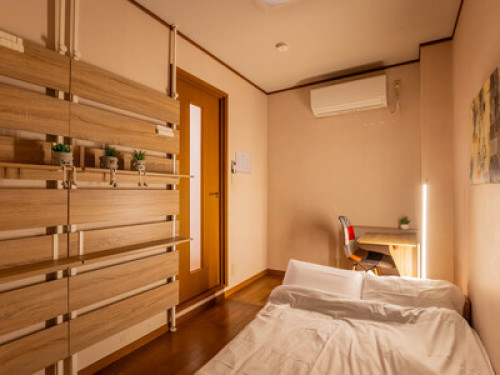Living with entrepreneur in center