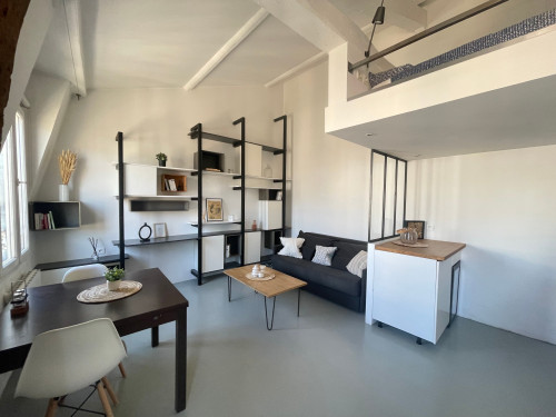 Unique and cozy Apartment in Paris