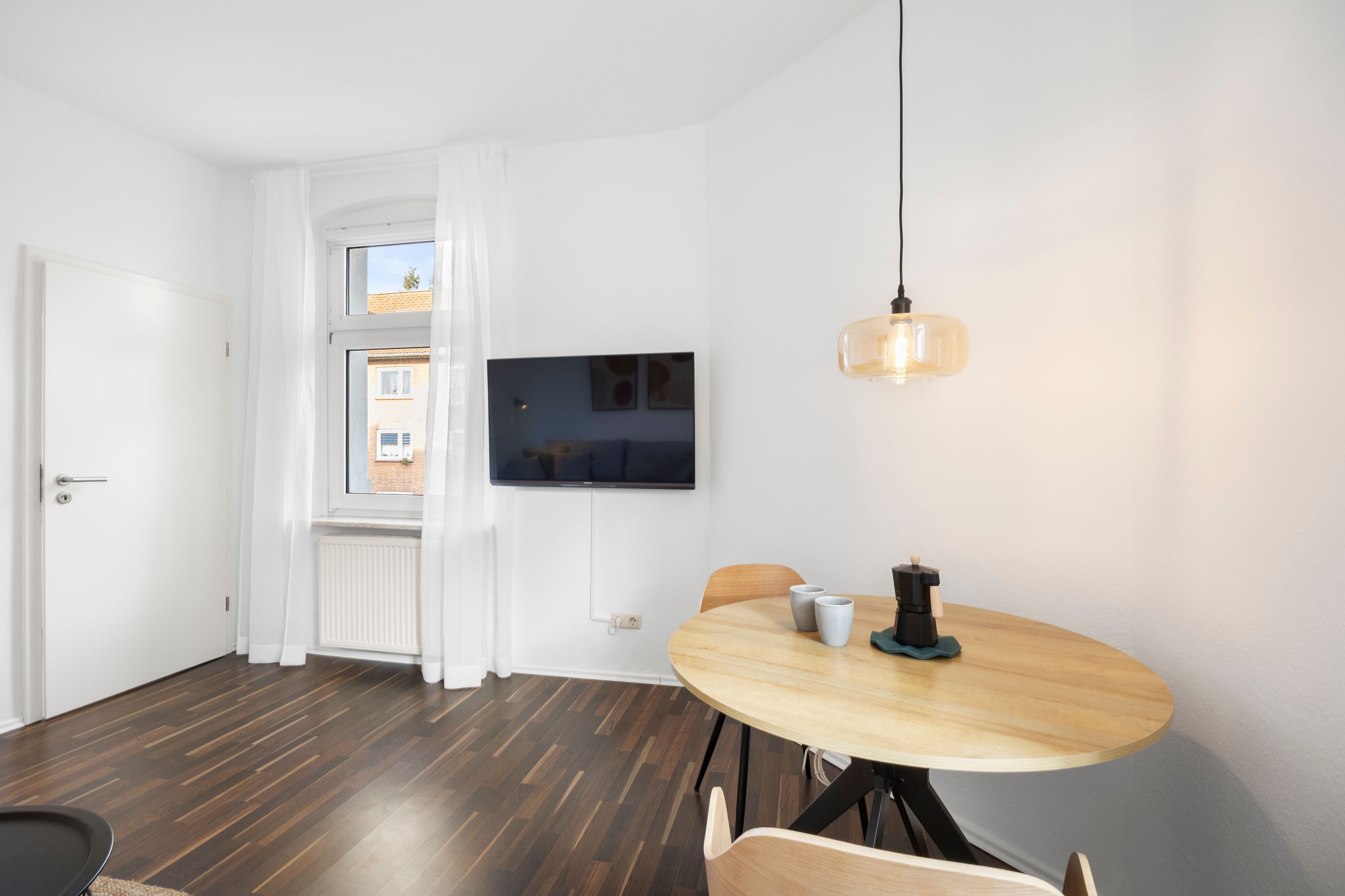 Stylish 3-Room Period Apartment In Lüneburg – Quiet, High-Quality & Ideal For Temporary Living From  - 16