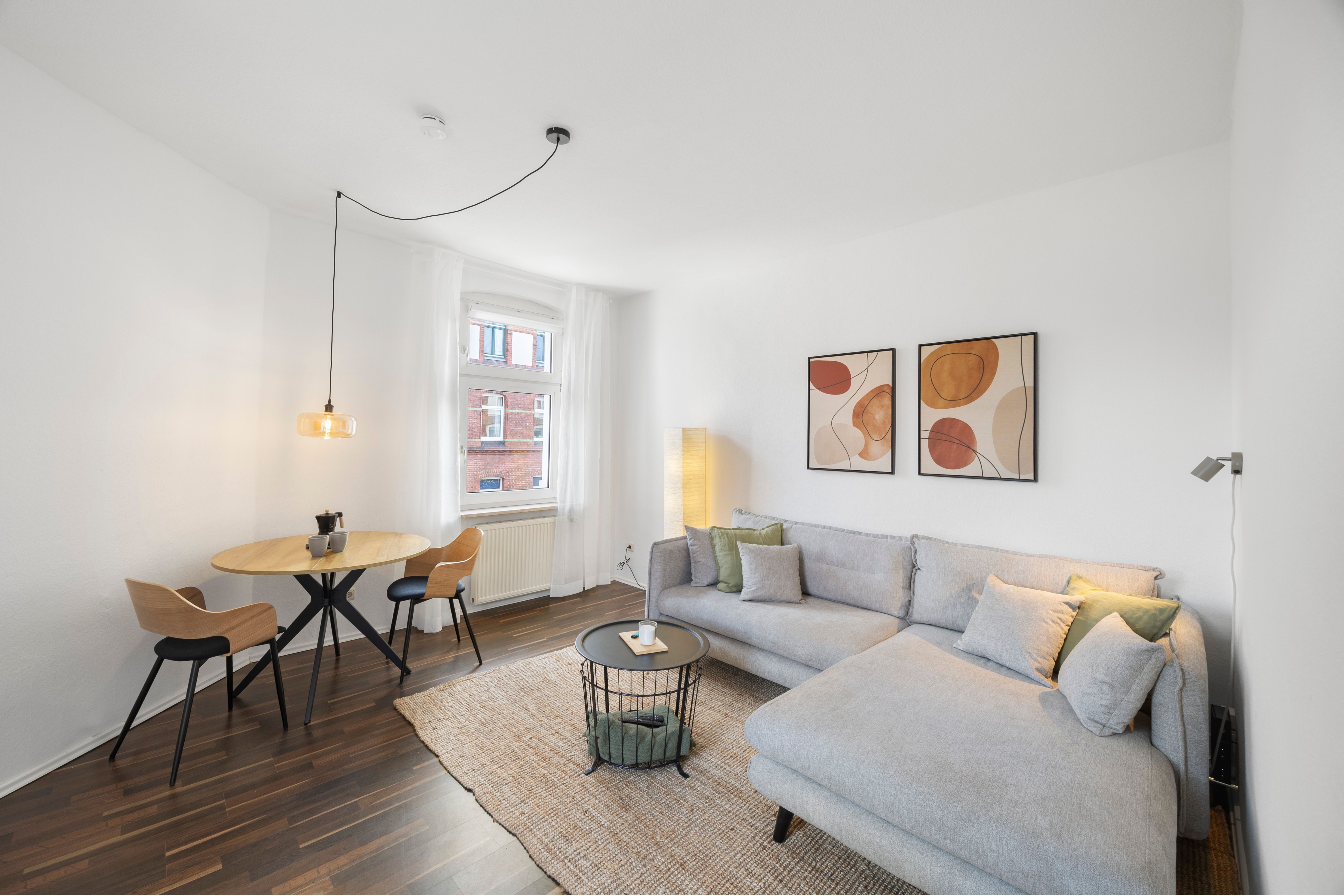 Stylish 3-Room Period Apartment In Lüneburg – Quiet, High-Quality & Ideal For Temporary Living From  - 20