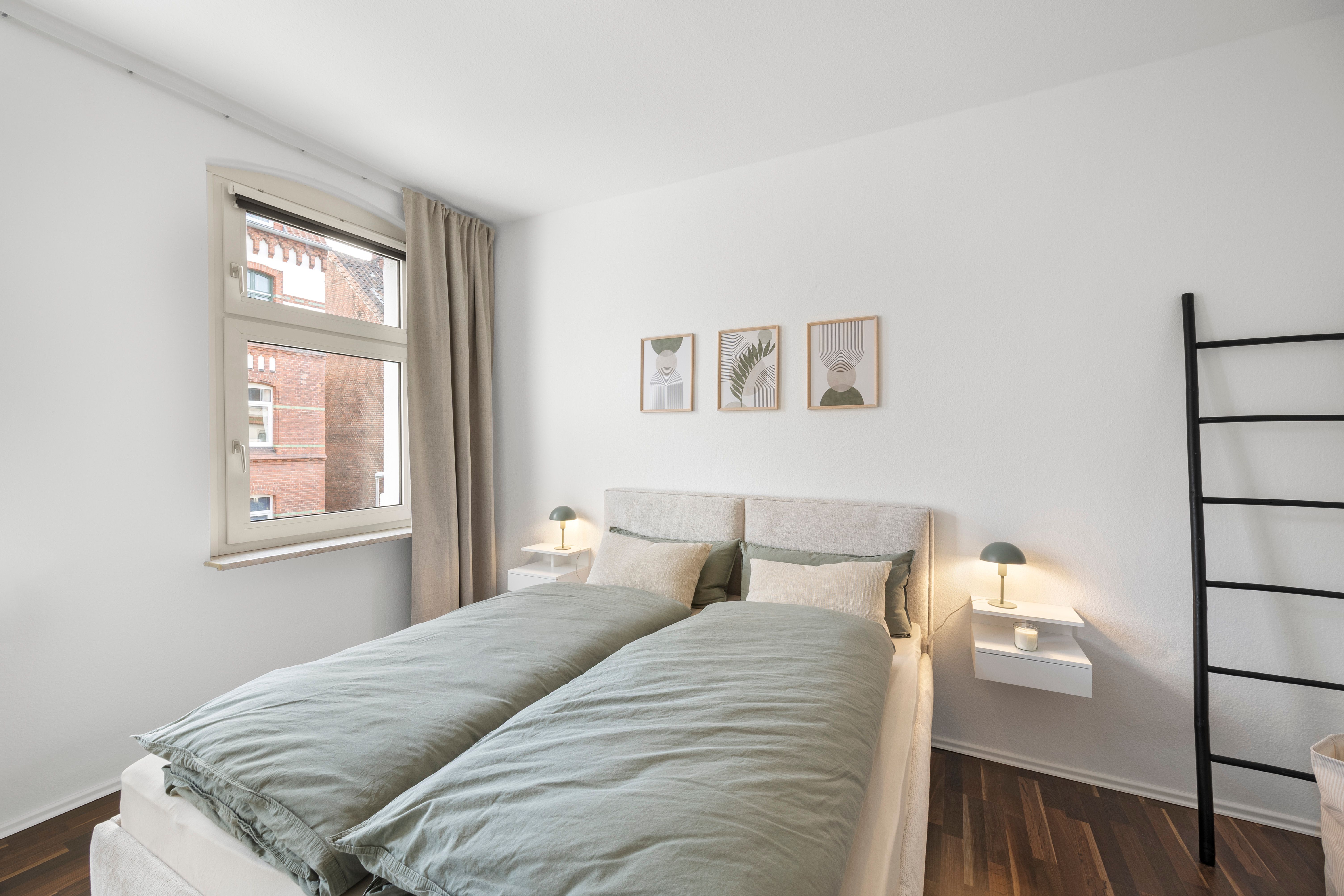 Stylish 3-Room Period Apartment In Lüneburg – Quiet, High-Quality & Ideal For Temporary Living From  - 24