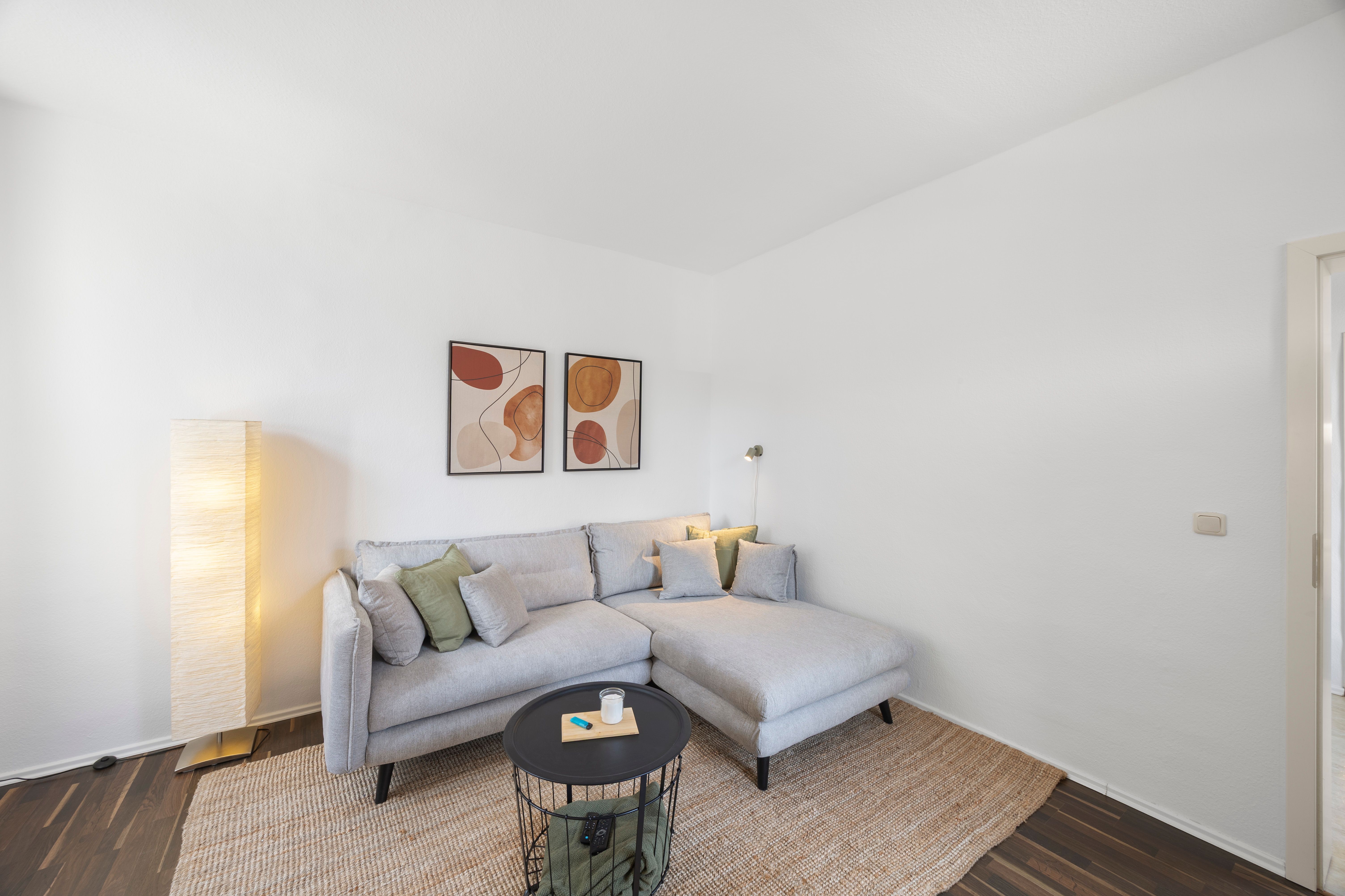 Stylish 3-Room Period Apartment In Lüneburg – Quiet, High-Quality & Ideal For Temporary Living From  - 18