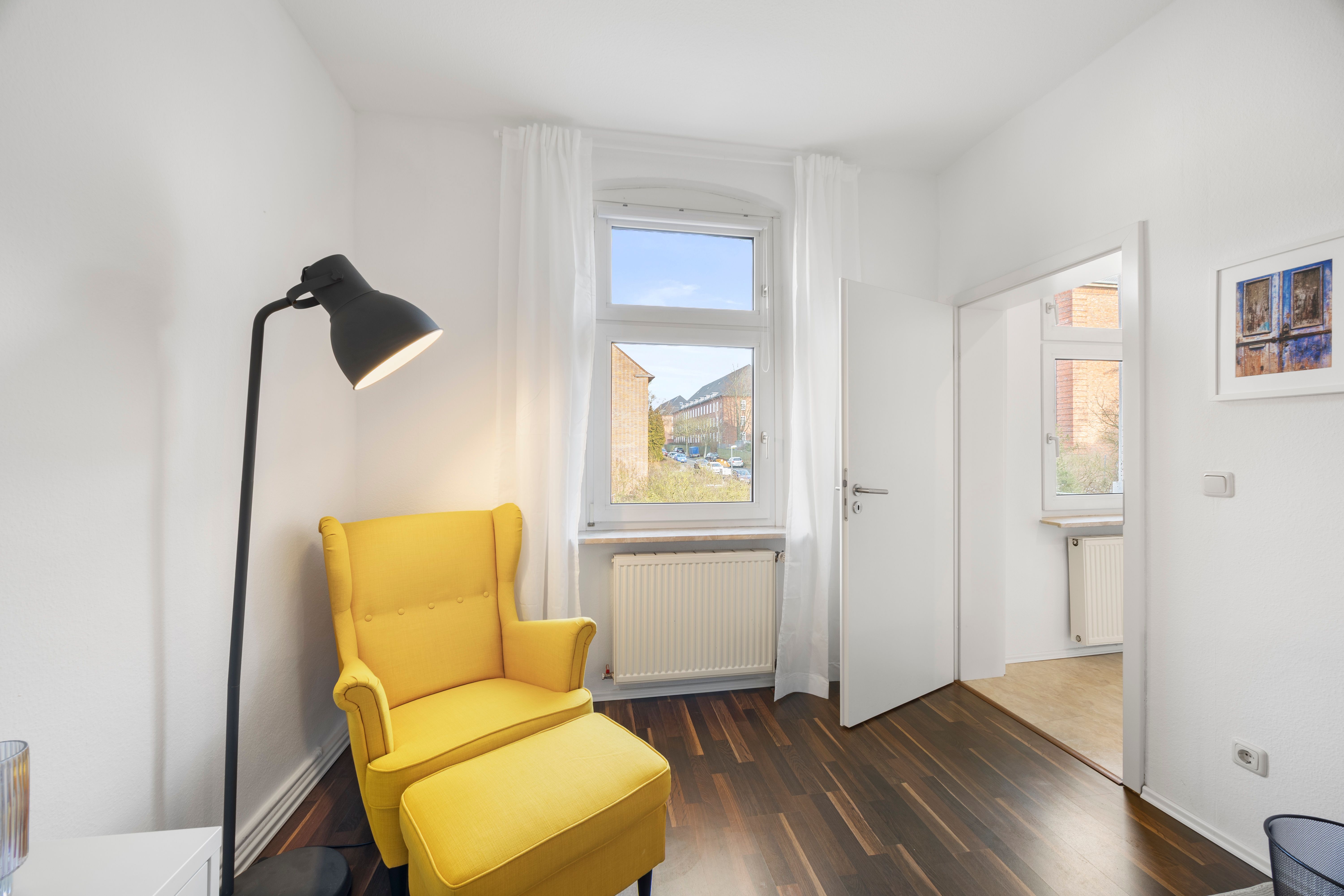 Stylish 3-Room Period Apartment In Lüneburg – Quiet, High-Quality & Ideal For Temporary Living From  - 12