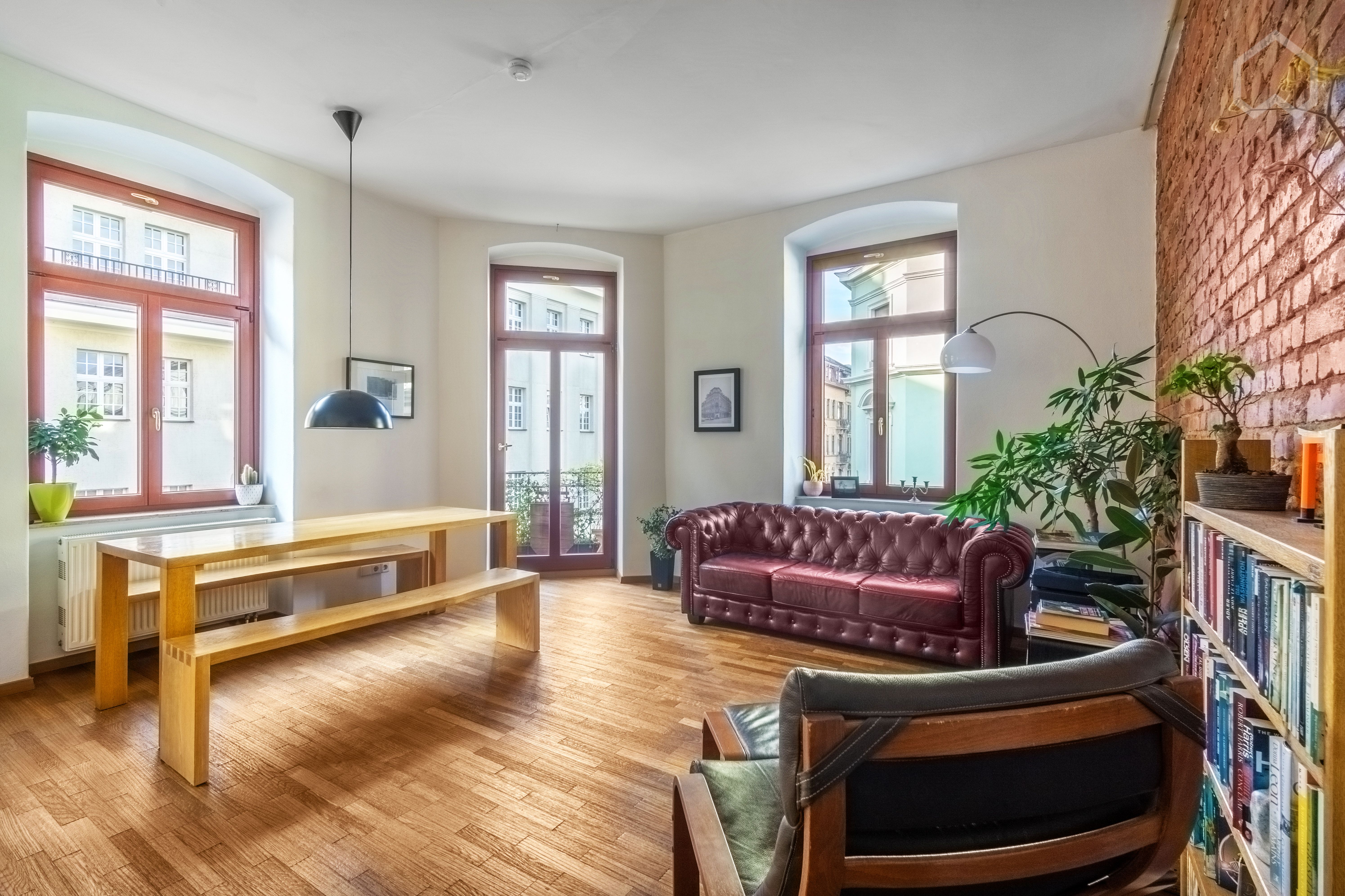 Charming Apartment With Balcony In Dresden's Trendy Hip District - 23