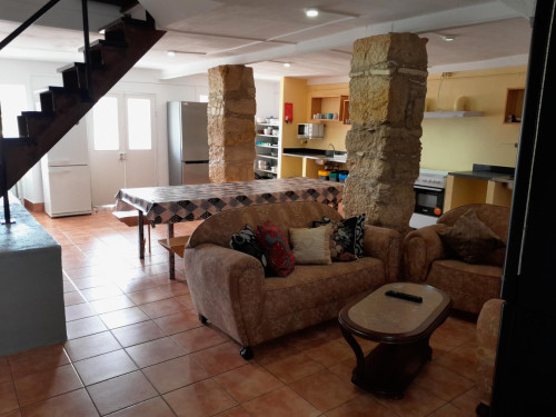 Welcoming double bedroom in Baixa de Santa Clara