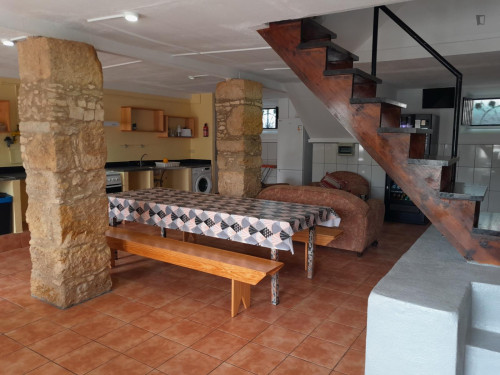 Welcoming double bedroom in Baixa de Santa Clara  - Gallery -  5