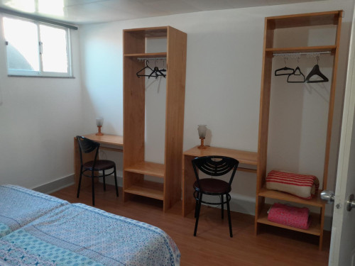Lovely twin bedroom in Baixa de Santa Clara