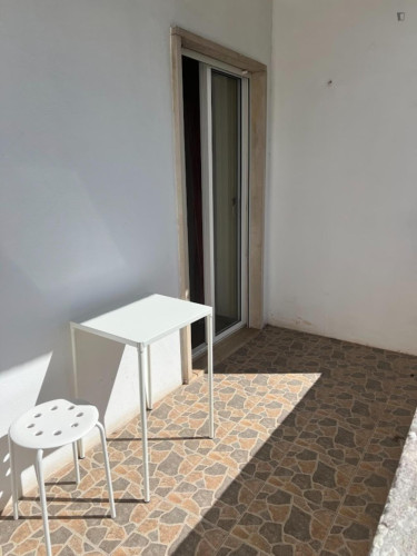 Cozy Double Bedroom with a balcony close to Faculty of Economics, University of Coimbra