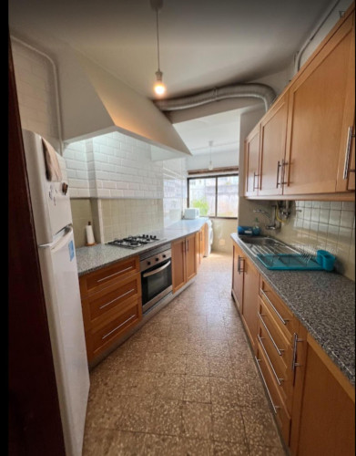 Cozy Double Bedroom with a balcony close to Faculty of Economics, University of Coimbra  - Gallery -  5