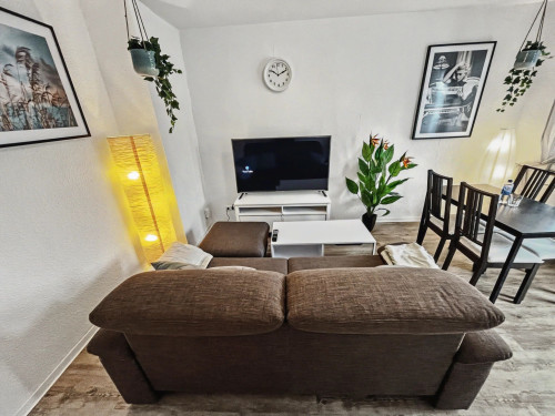Stylish & Cosy 2 room apartment with huge balcony direct in the city - Gallery - 14