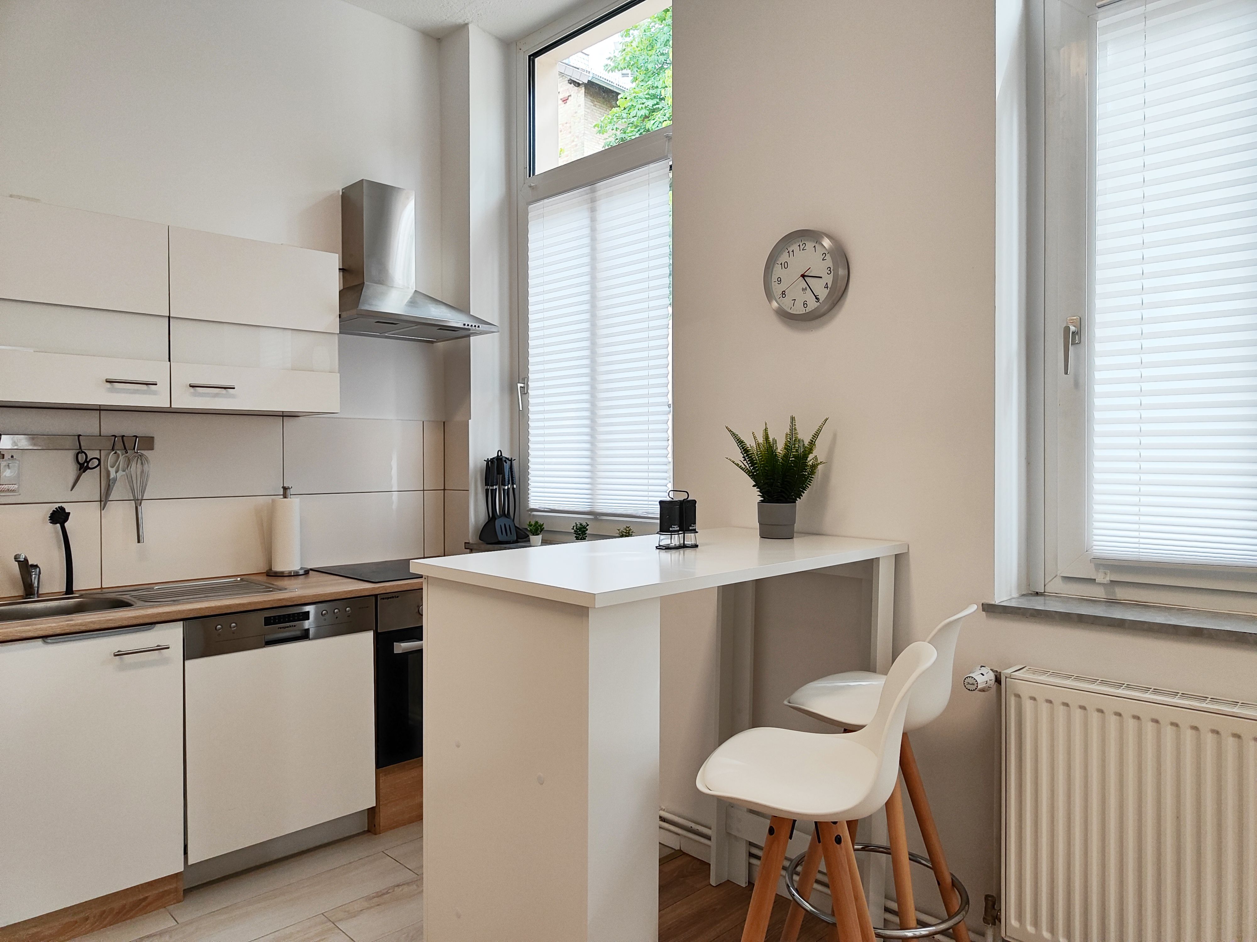 Modern, Bright Apartment Near The City Center - 2