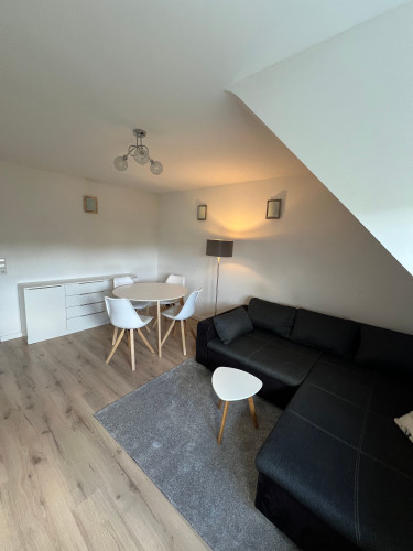 Beautifully furnished 2-room apartment with garden