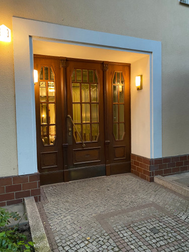 Sun-filled stylish family home at Kurfürstendamm (Berlin)