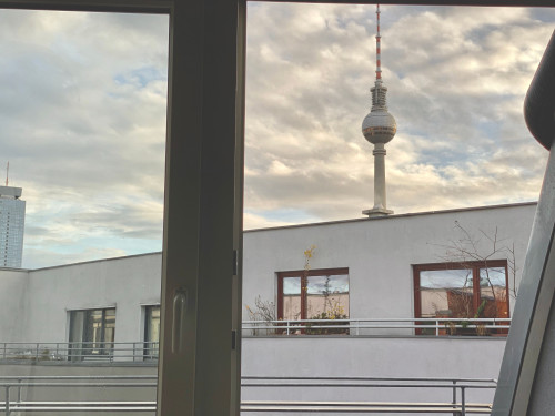 Exclusive 100 sqm Penthouse Apartment with 4 rooms in the Heart of Berlin Mitte