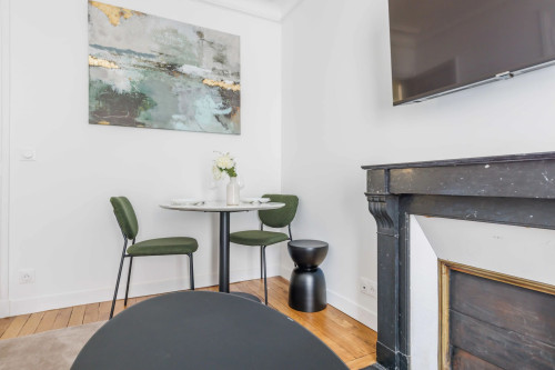 Spacious 49m2 Apartment on the 5th Floor with Two Bedrooms