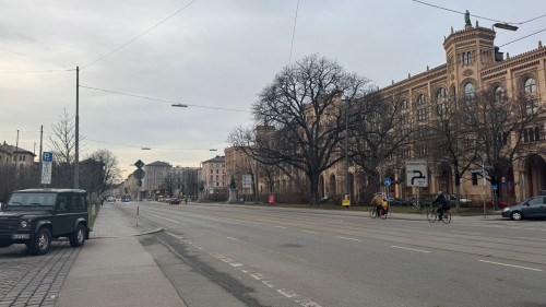 2-Zimmer Wohnung in der Maximilianstrasse