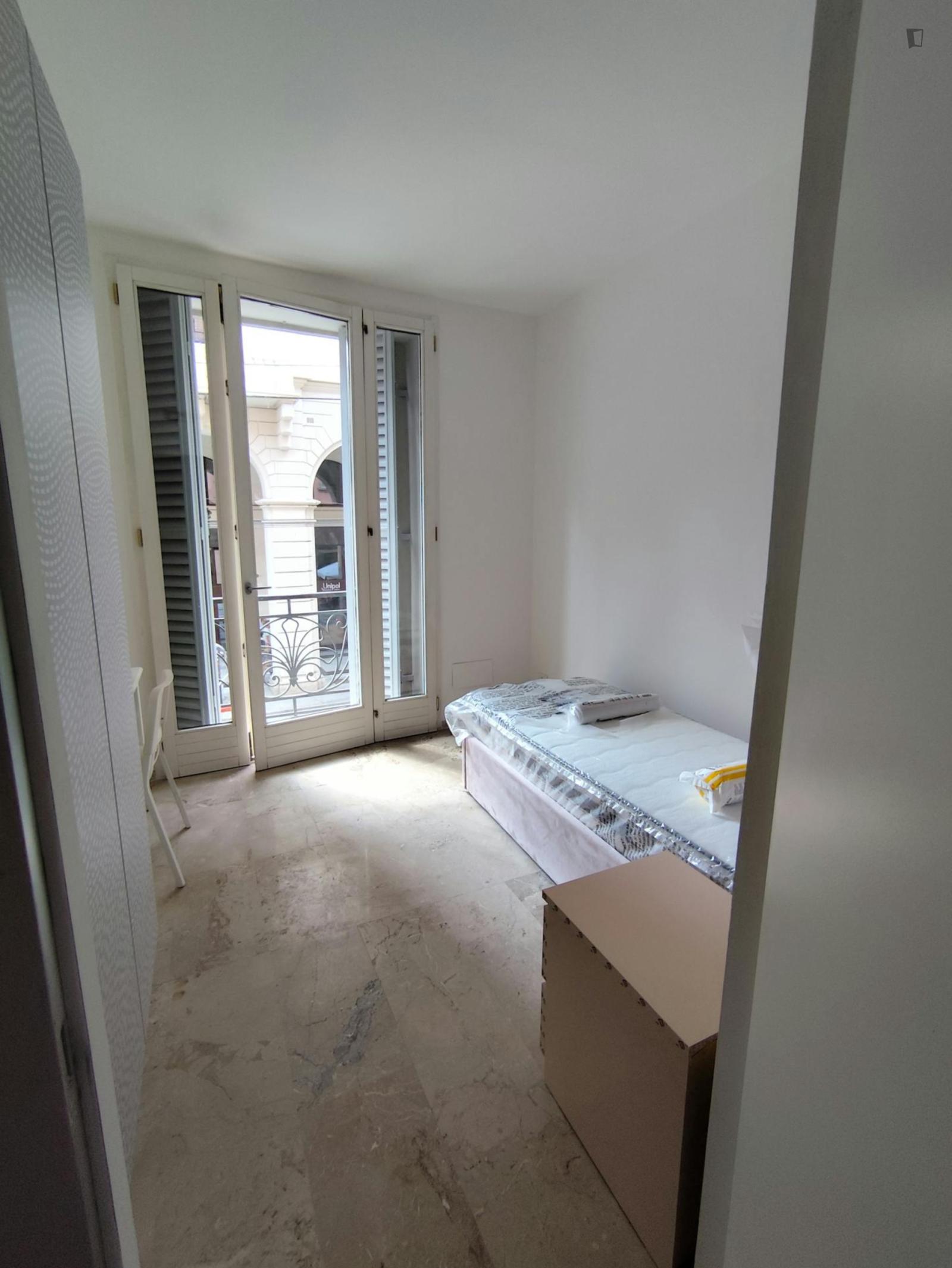  Cute Single Bedroom With Balcony In Central Bologna  -  Cute single bedroom with balcony in central Bologna  - Gallery -  1