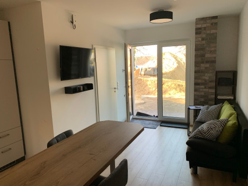 Living with direct water access and own terrace in Berlin Konradshöhe