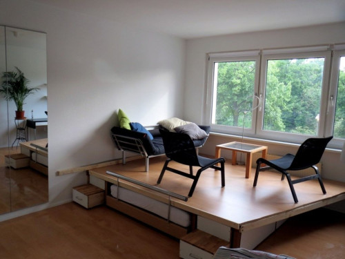 Bright, cosy, spacious and fully equipped 1-room apartment along 'Neuköllner Schiffahrtskanal'