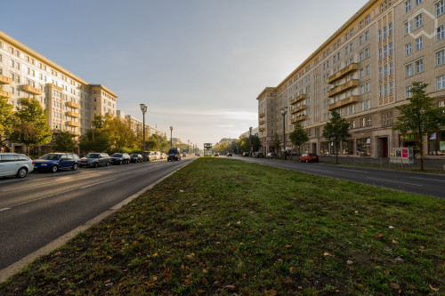 Stylish 2,5 Room apartment- Classic Stalin Alle - (Friedrichshain)