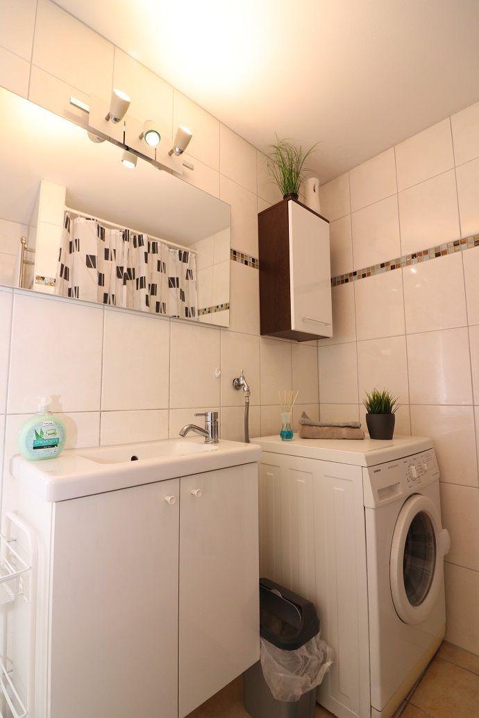  Cosy 1-Room Apartment In A Central Location – Würzburg City Centre  -  Cosy 1-room apartment in a central location – Würzburg city centre  - Gallery -  9