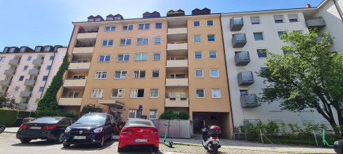 New & fashionable home in München