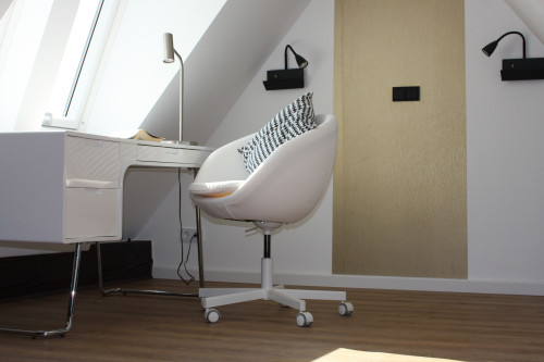 Loft mit Turmzimmer in Villa im Park und überwachtem Parkplatz - Gallery - 6
