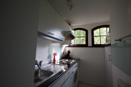 Loft mit Turmzimmer in Villa im Park und überwachtem Parkplatz