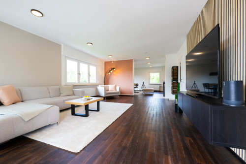 Exclusive Living at Lake Constance: Luxury Villa for Expats & Families in Transition