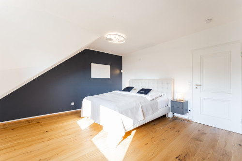Exclusive Living at Lake Constance: Luxury Villa for Expats & Families in Transition - Gallery - 11