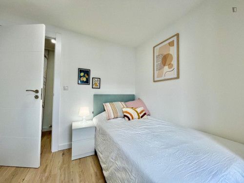 Neat and cosy single bedroom near Parque de Pignatelli  - Gallery -  5